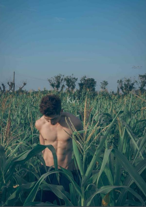 Whoseman-7-平面男模-蔡洋洋---藝術全見版